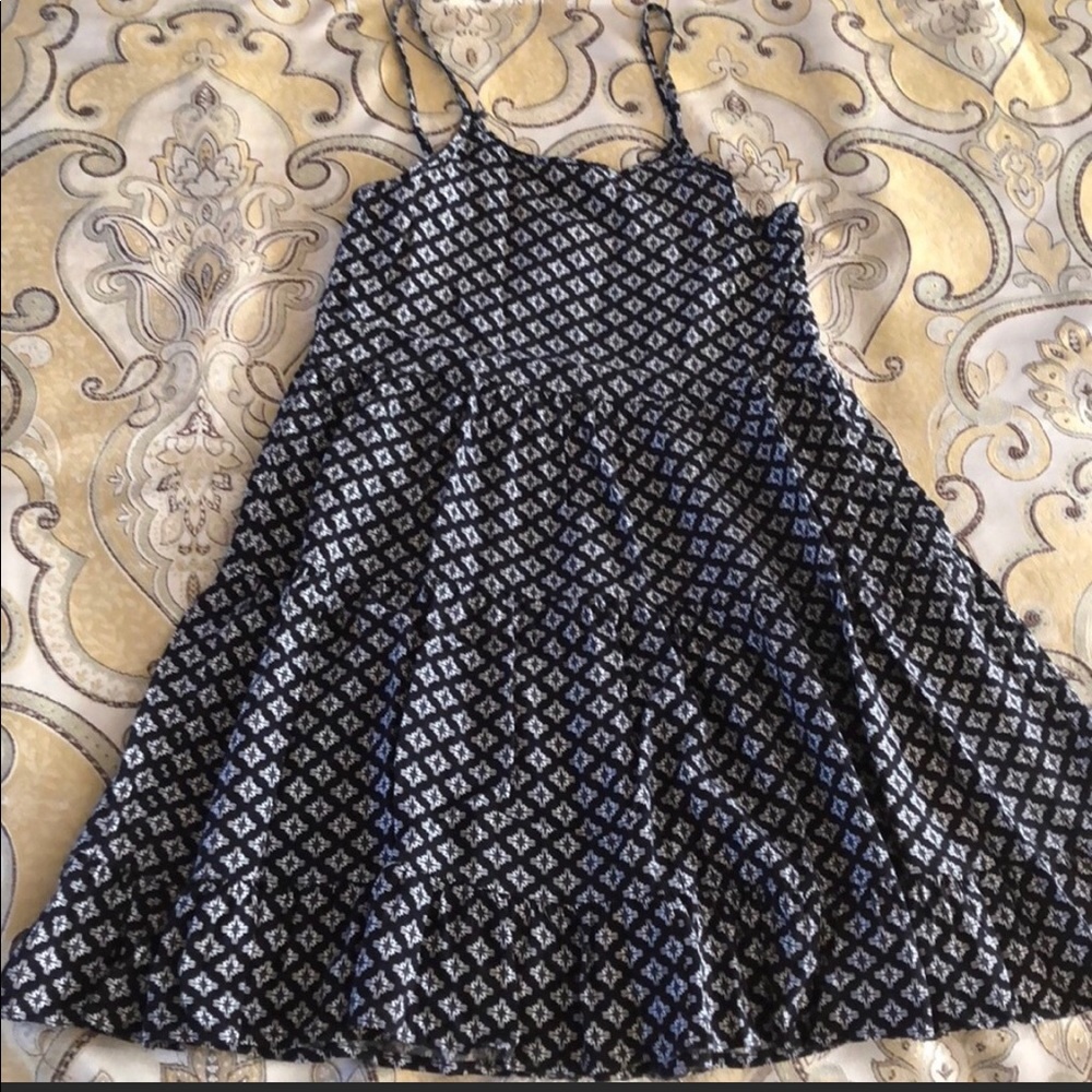 Me.n.u beautiful dress black and white  xs